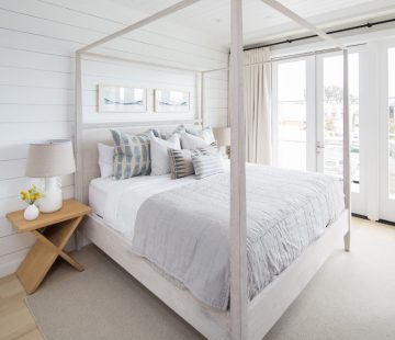 beach-style-bedroom (1)