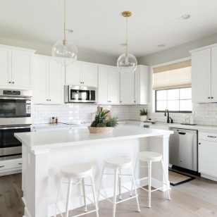 beach-style-kitchen