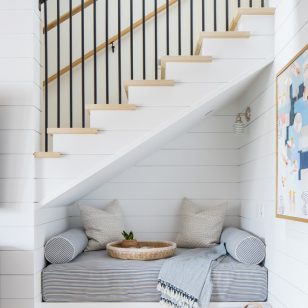 beach-style-staircase