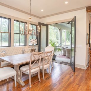 farmhouse-dining-room