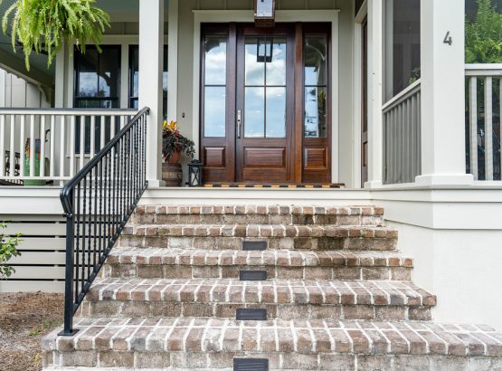 farmhouse-entry