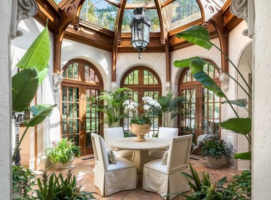 traditional-sunroom